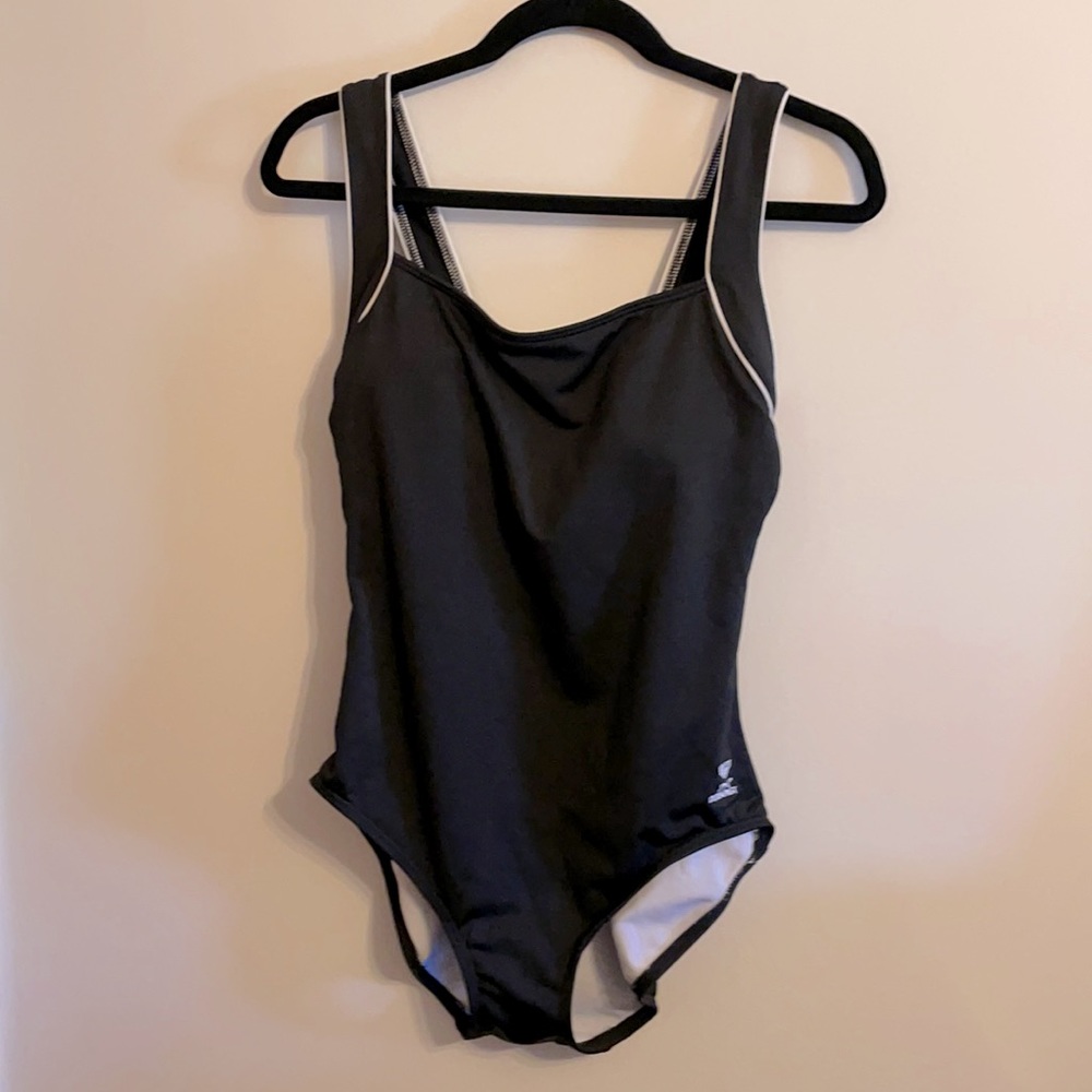 TYR full coverage swimsuit watersports 🏊🏻‍♀️